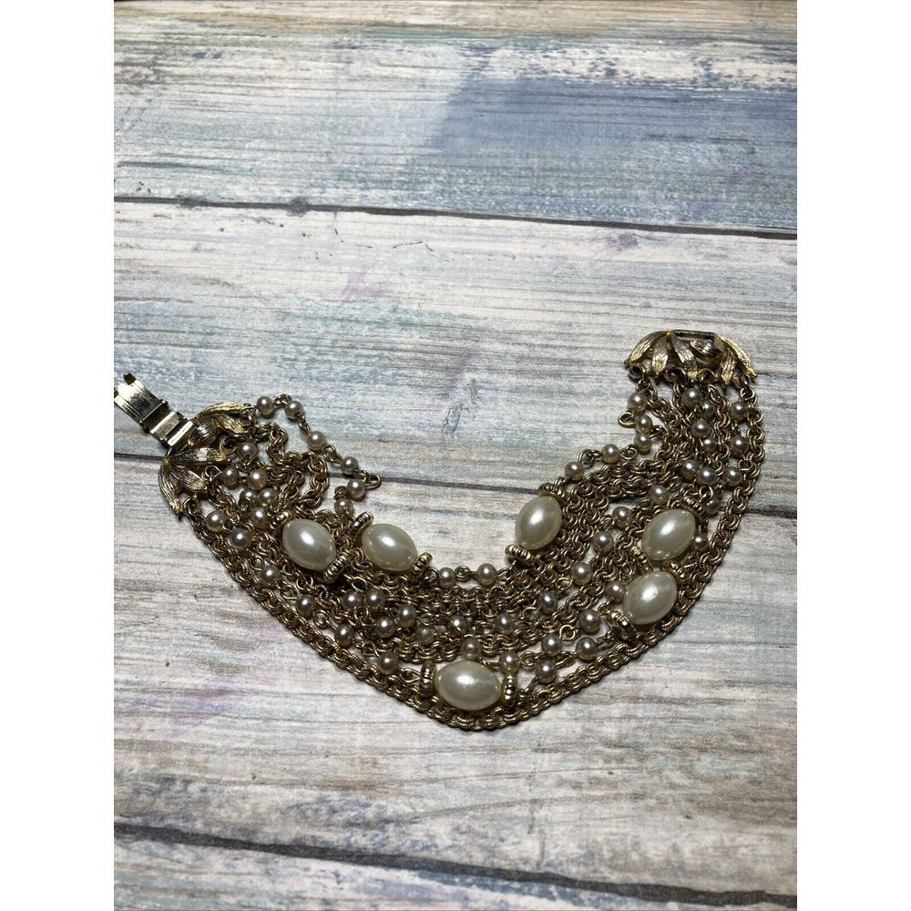 LISNER 8 Strand PEARL and GOLD Bracelet Estate Vintage
